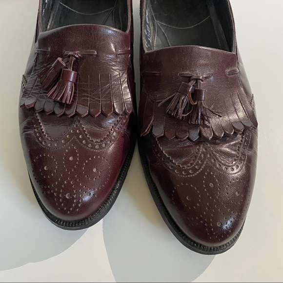 The Florsheim shoe wingtip burgundy shoes 11D - Picture 2 of 7